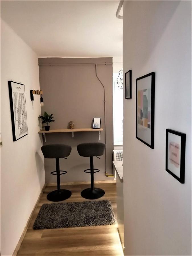 Central Home Apartment In The City Center Эгер Экстерьер фото