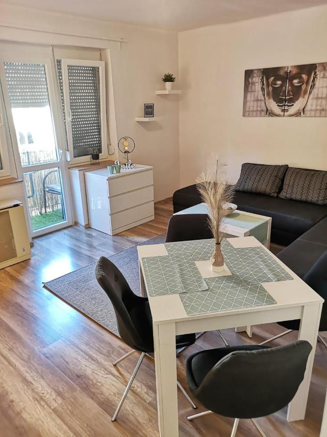 Central Home Apartment In The City Center Эгер Экстерьер фото